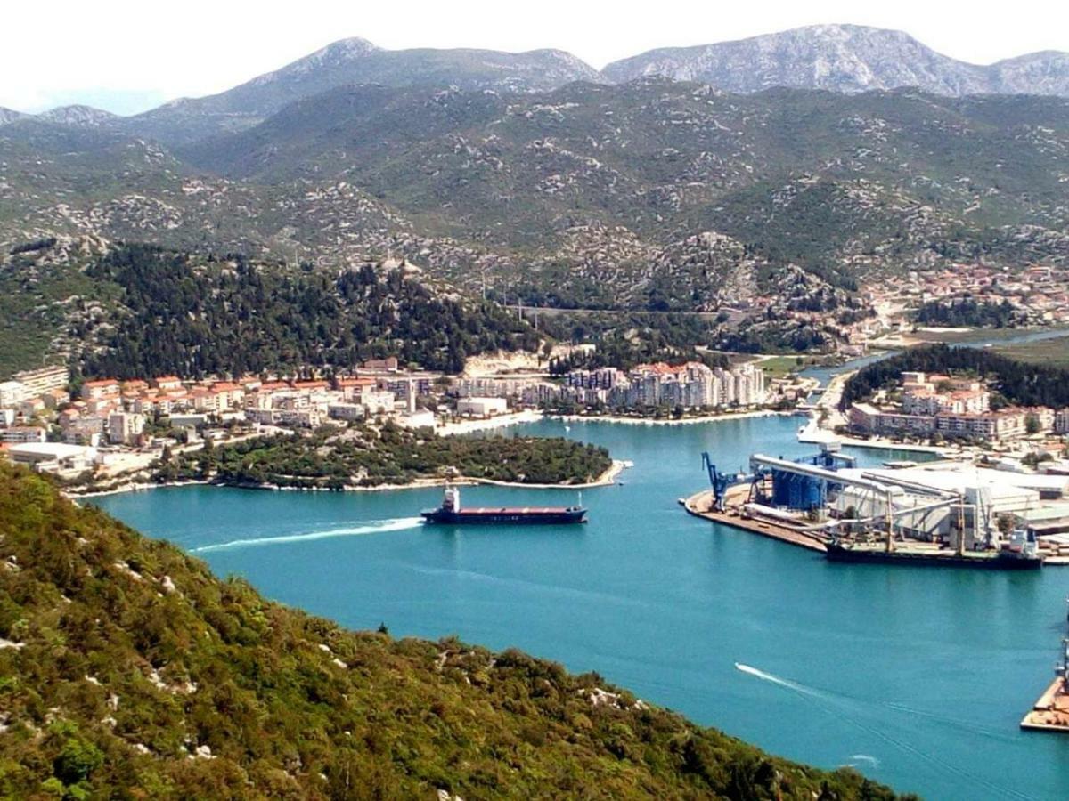 Roso Apartment Ploce  Bagian luar foto